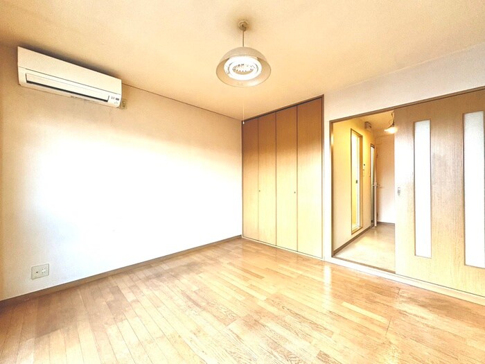 物件内観写真12　(居室)