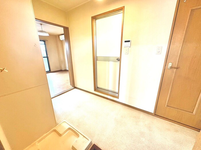 物件内観写真17　(廊下)