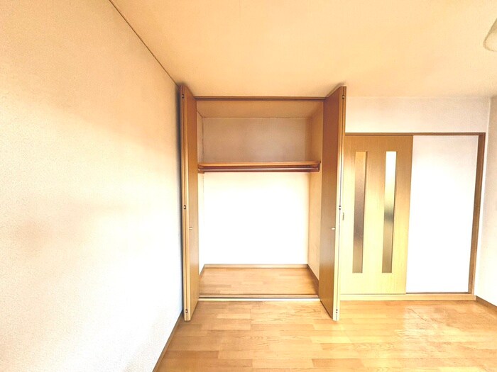 物件内観写真18　(収納)