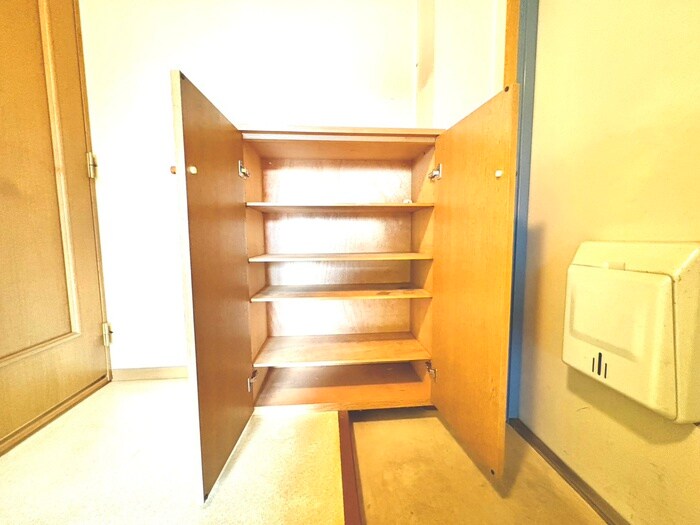 物件内観写真19　(靴箱)