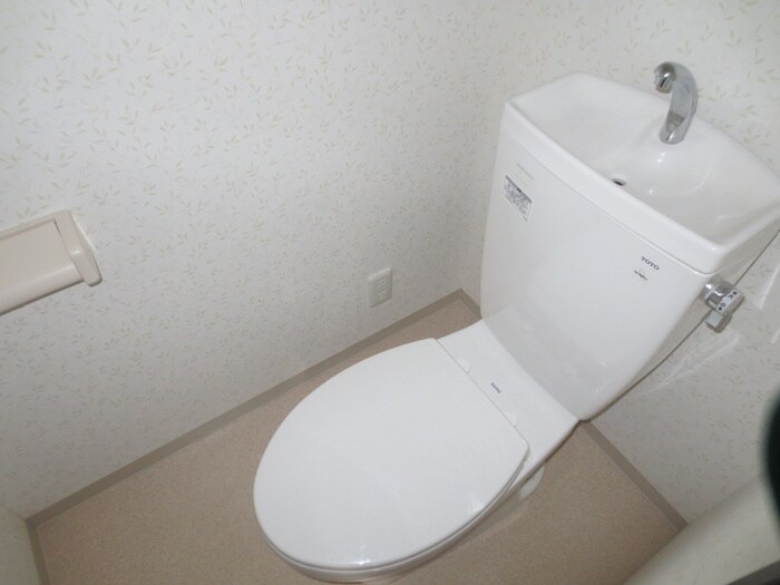 物件内観写真11　(トイレ)