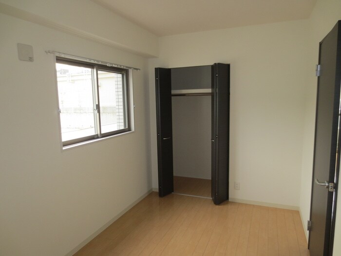 物件内観写真13　(室内からの展望)