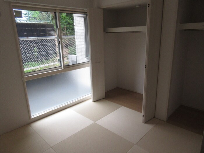 物件内観写真9　(居室)