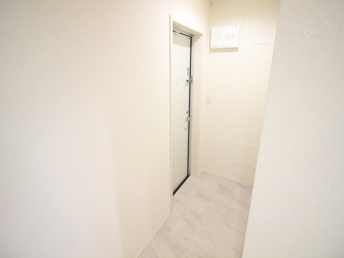 物件内観写真17　(玄関)