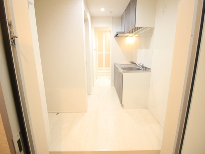 物件内観写真18　(廊下)