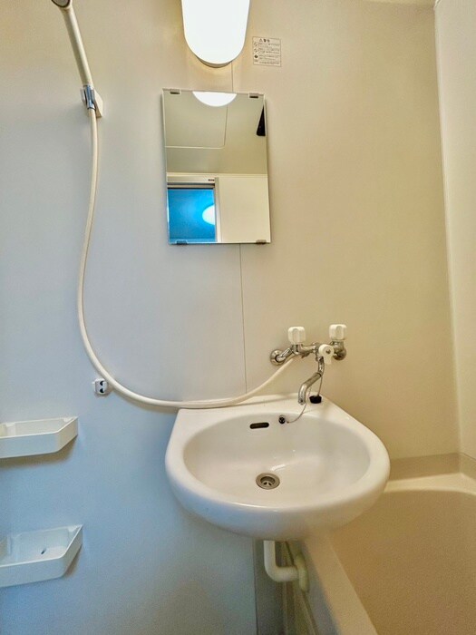 物件内観写真8　(洗面)