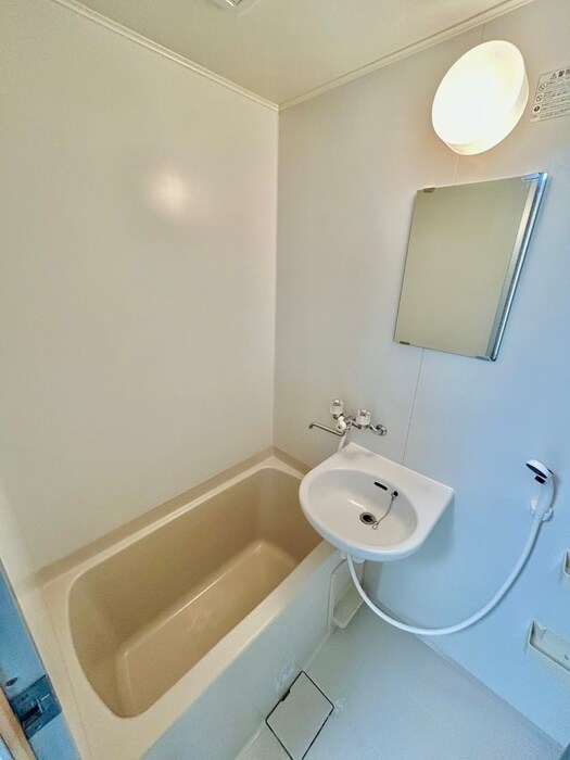 物件内観写真8　(バス／シャワールーム等)