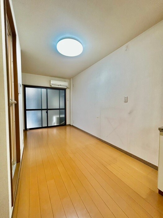物件内観写真13　(居室)