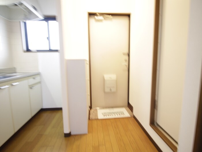 物件内観写真13　(玄関)