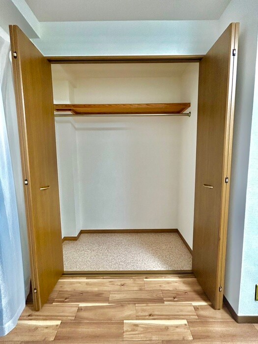 物件内観写真16　(収納)