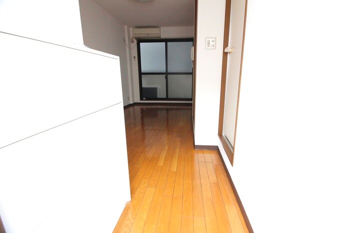 物件内観写真17　(廊下)