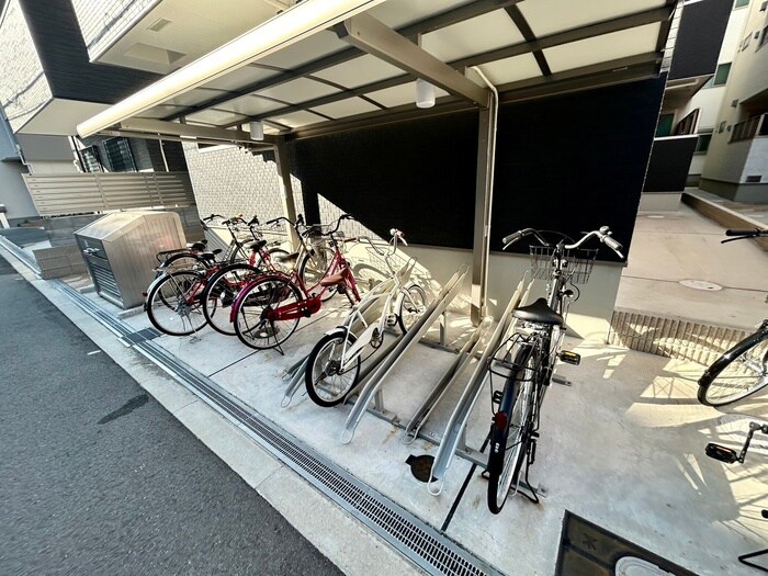 物件外観写真3　(駐輪場)