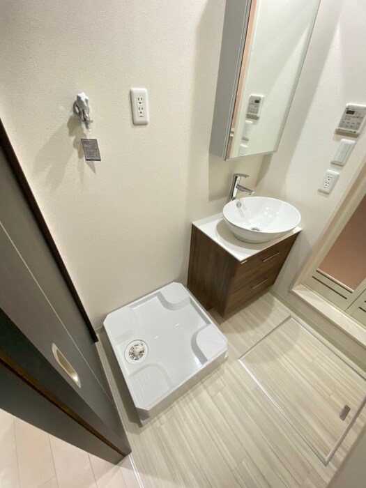 物件内観写真11　(洗濯機置場)