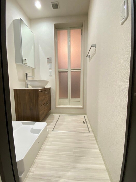 物件内観写真18　(洗面)