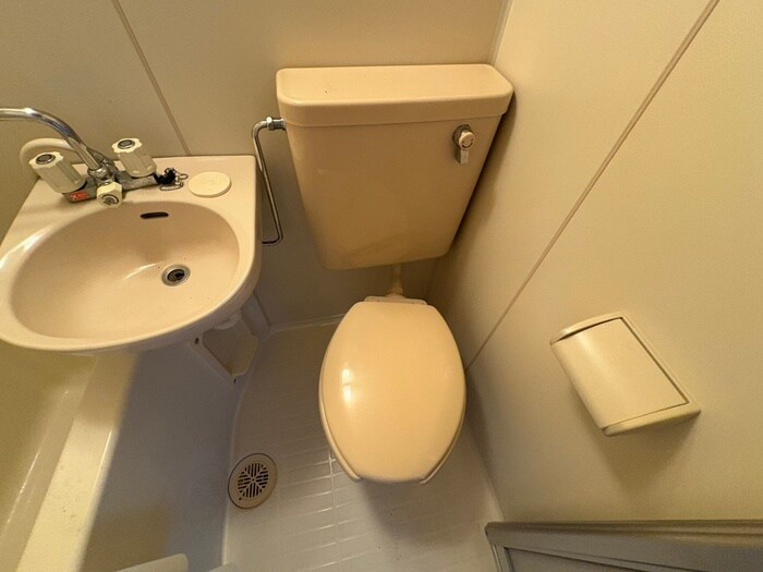 物件内観写真12　(トイレ)