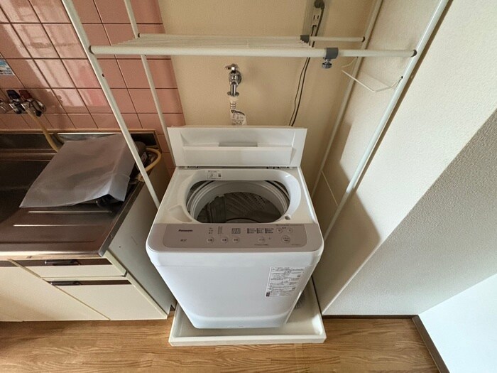 物件内観写真15　(洗濯機置場)