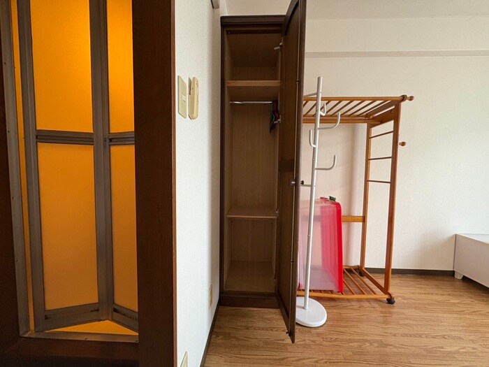 物件内観写真18　(収納)