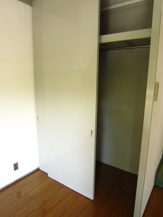 物件内観写真10　(収納)