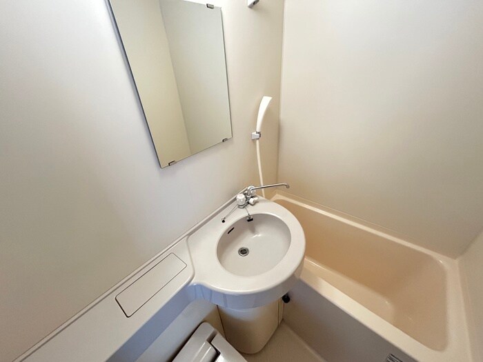 物件内観写真11　(洗面)