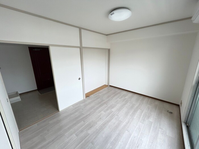 物件内観写真18　(居室)