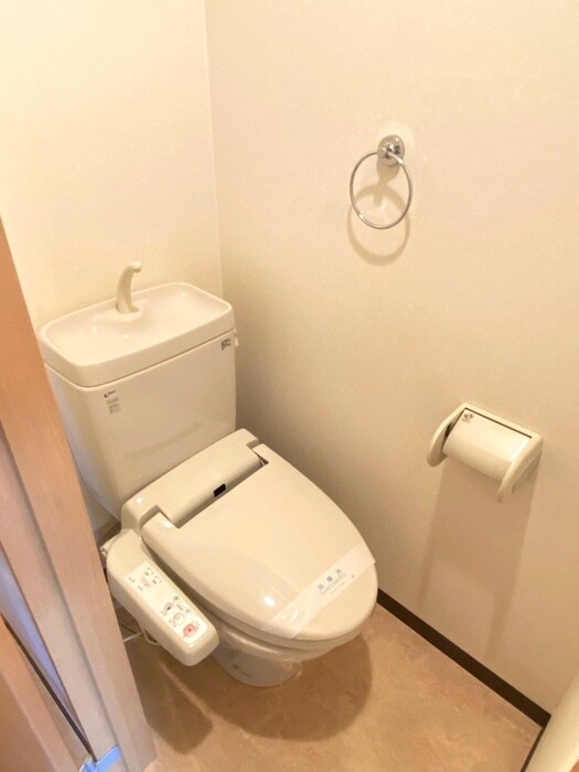 物件内観写真14　(トイレ)