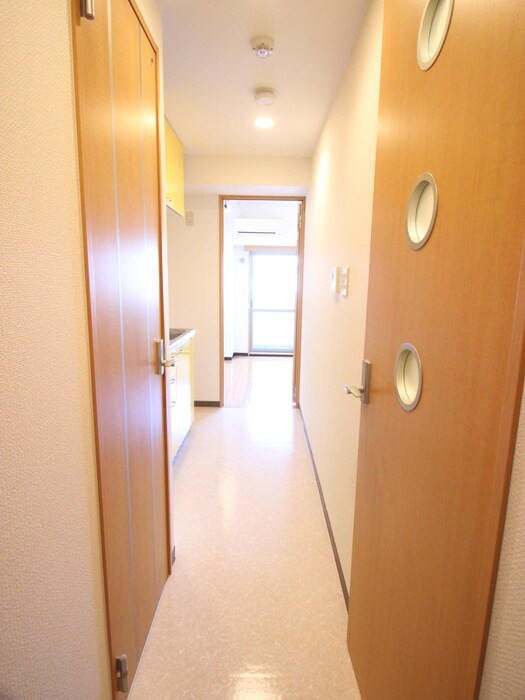 物件内観写真22　(廊下)