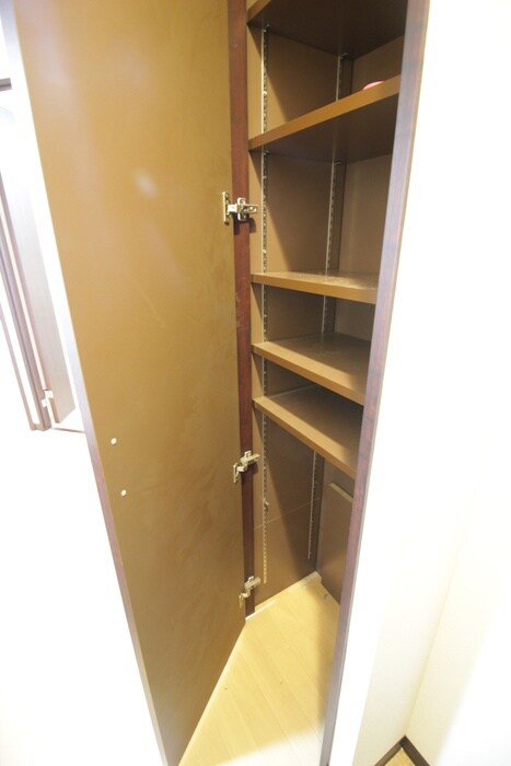 物件内観写真16　(靴箱)