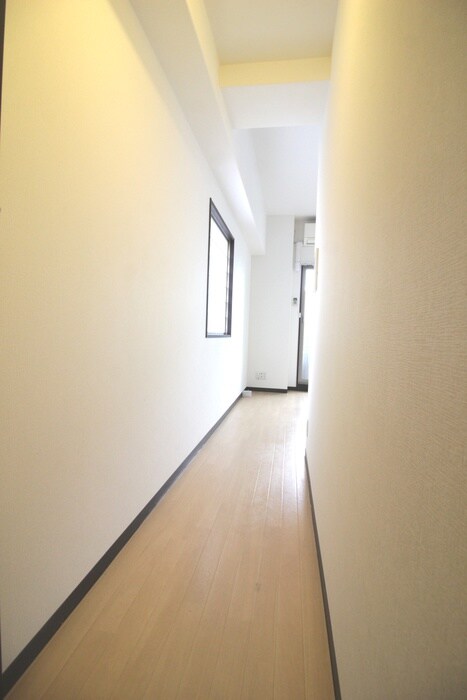 物件内観写真19　(廊下)