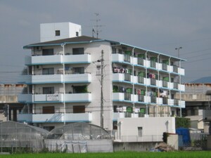 メイゾン山野外観写真