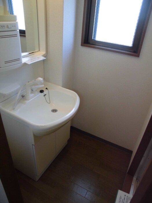 物件内観写真6　(洗面)