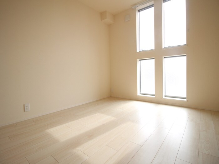 物件内観写真9　(居室)