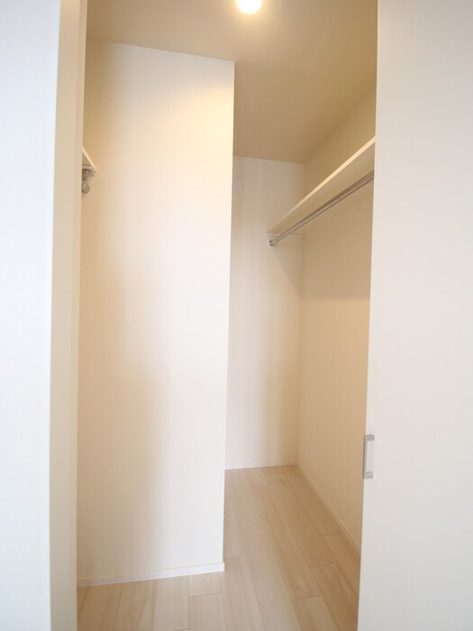 物件内観写真11　(収納)