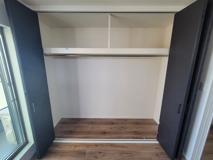 物件内観写真12　(収納)