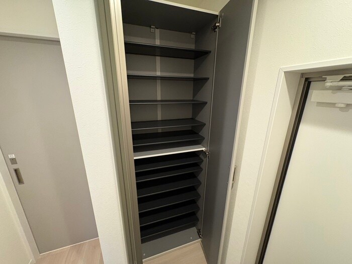 物件内観写真17　(靴箱)