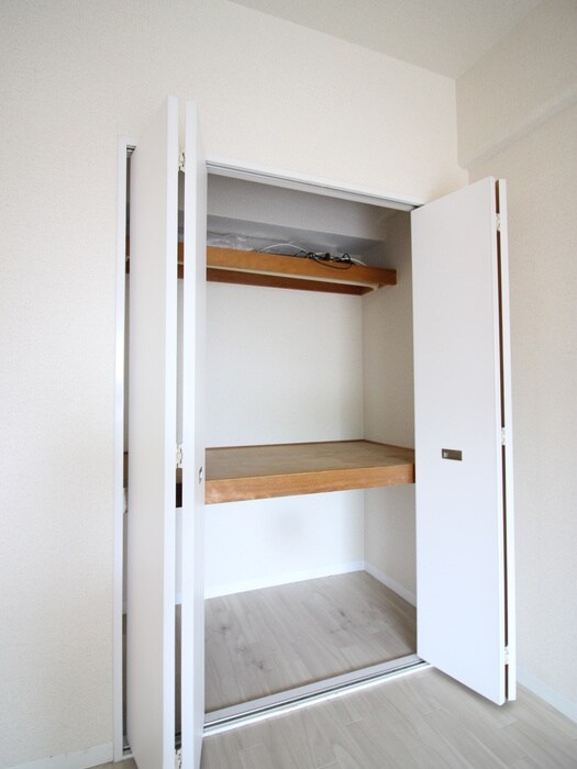物件内観写真13　(収納)