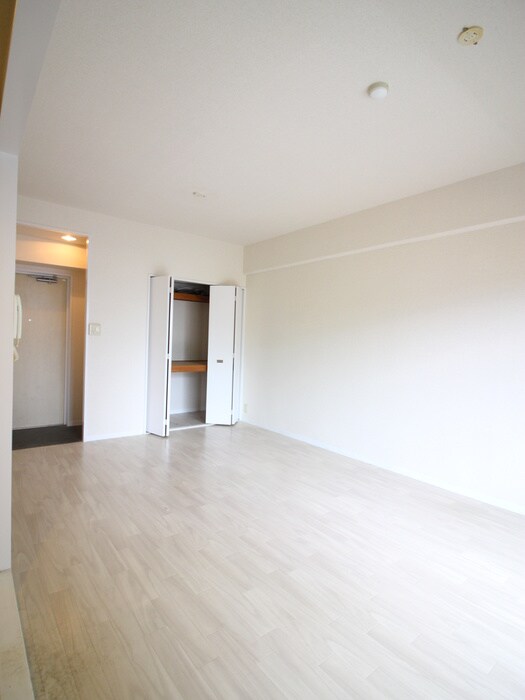 物件内観写真15　(居室)