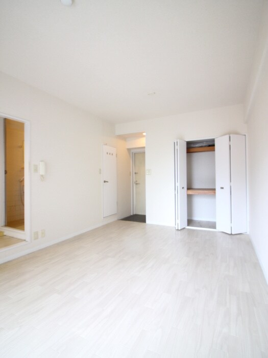 物件内観写真21　(居室)