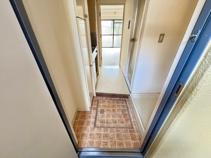 物件内観写真20　(廊下)