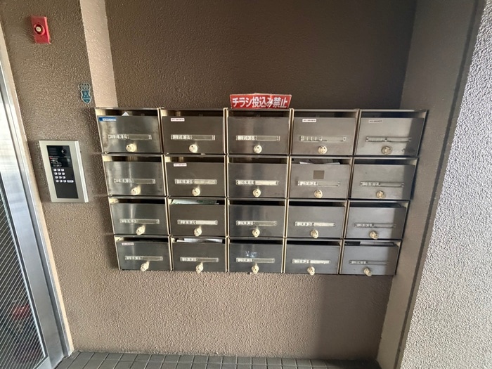 物件外観写真6　(建物設備)