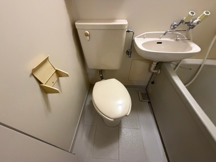 物件内観写真12　(トイレ)