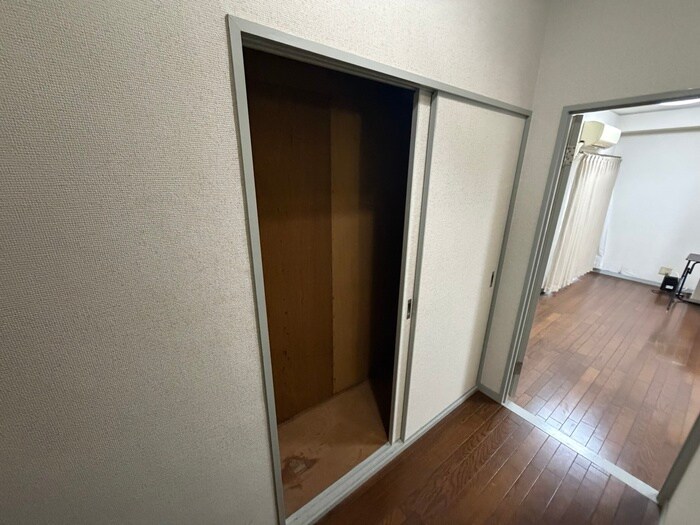 物件内観写真16　(収納)