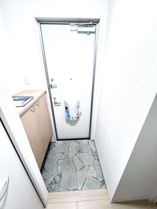 物件内観写真14　(玄関)