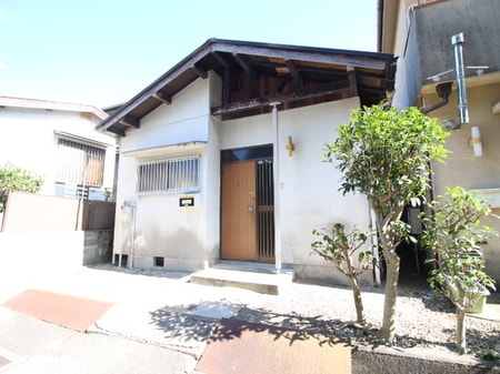山本東1-15乾平屋外観写真