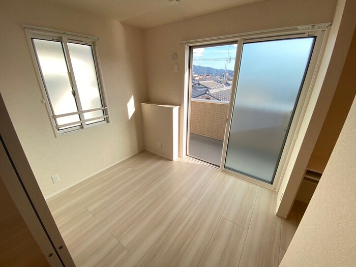 物件内観写真9　(居室)