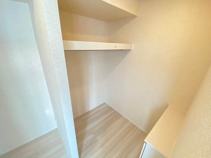物件内観写真10　(収納)