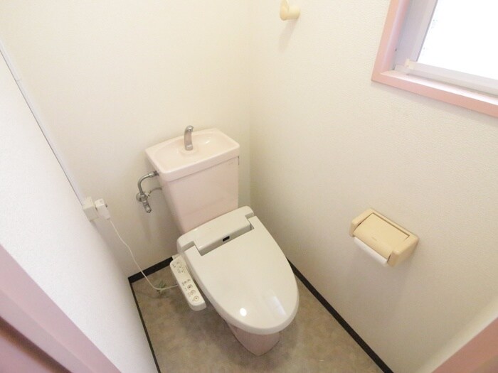 物件内観写真10　(トイレ)