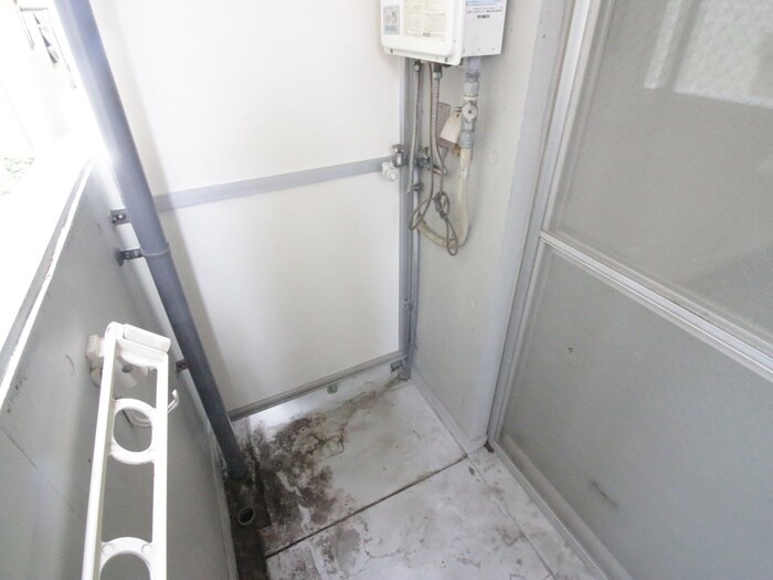 物件内観写真13　(洗濯機置場)