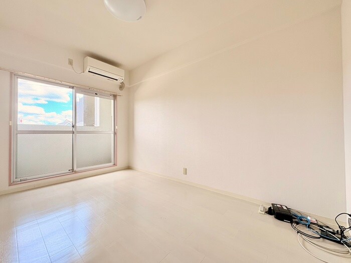 物件内観写真18　(居室)