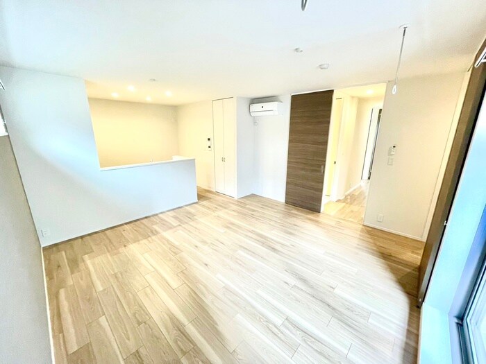 物件内観写真11　(居室)