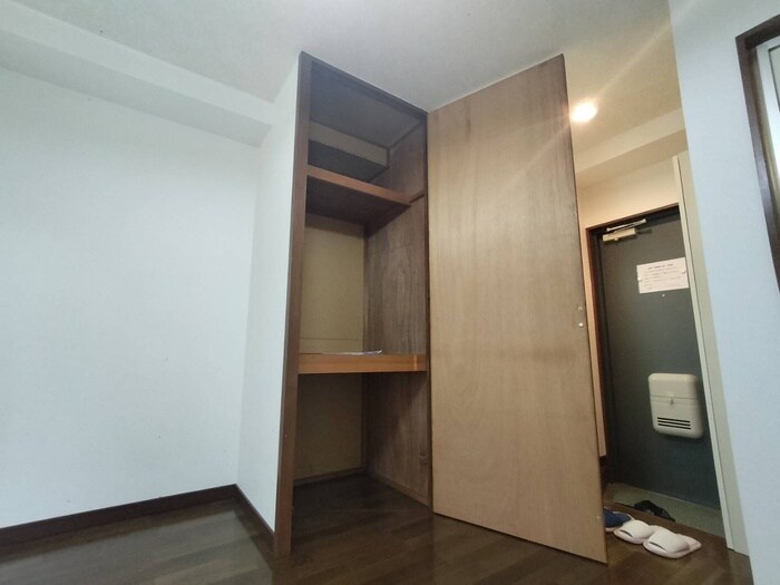 物件内観写真10　(収納)